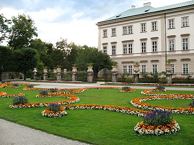 1833 - Salzburg - Schloss Mirabell.JPG